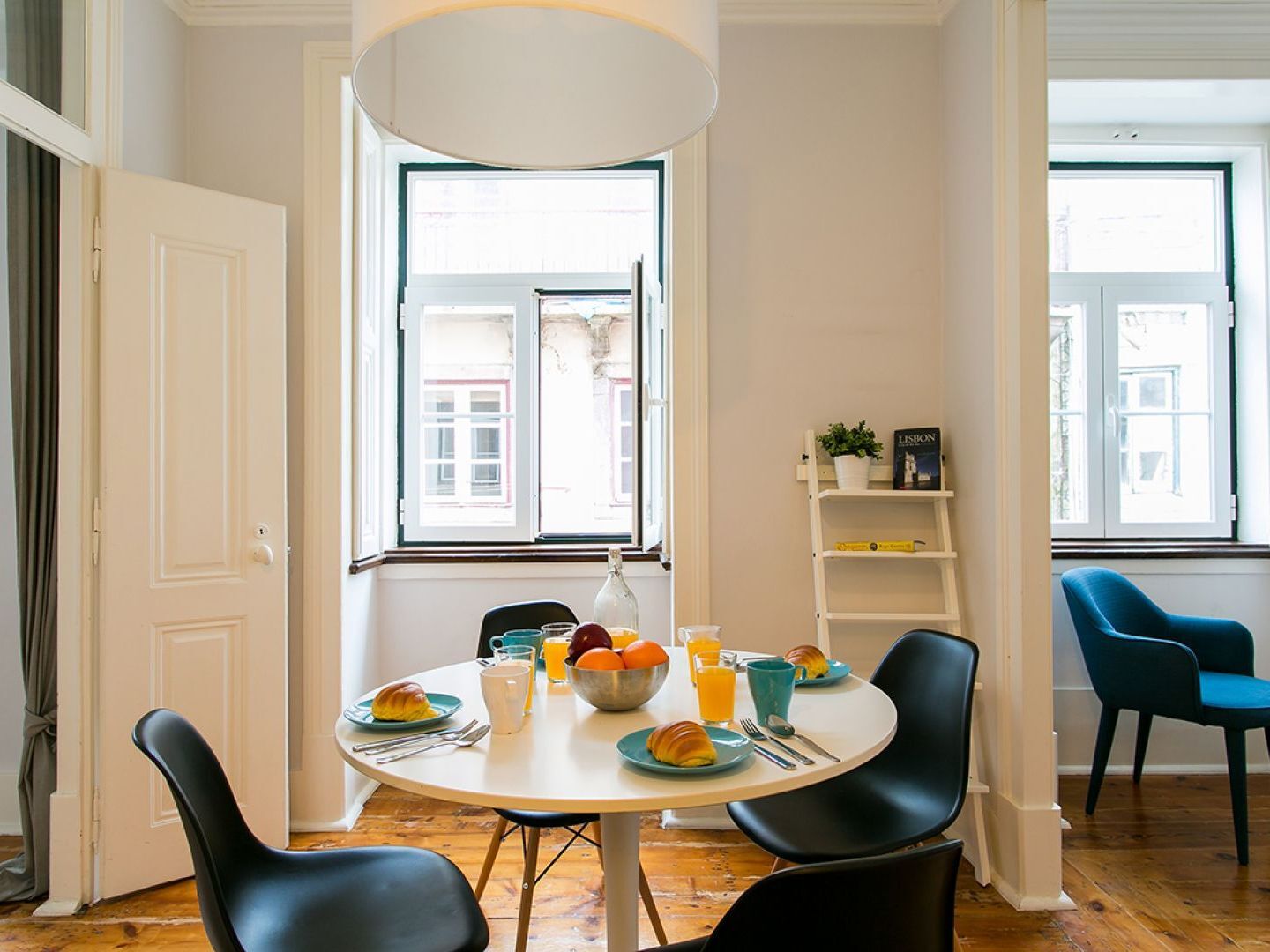 ALTIDO Splendid 2BR flat in Bairro Alto, nearby Luís de Camões Square Lisboa Exterior foto
